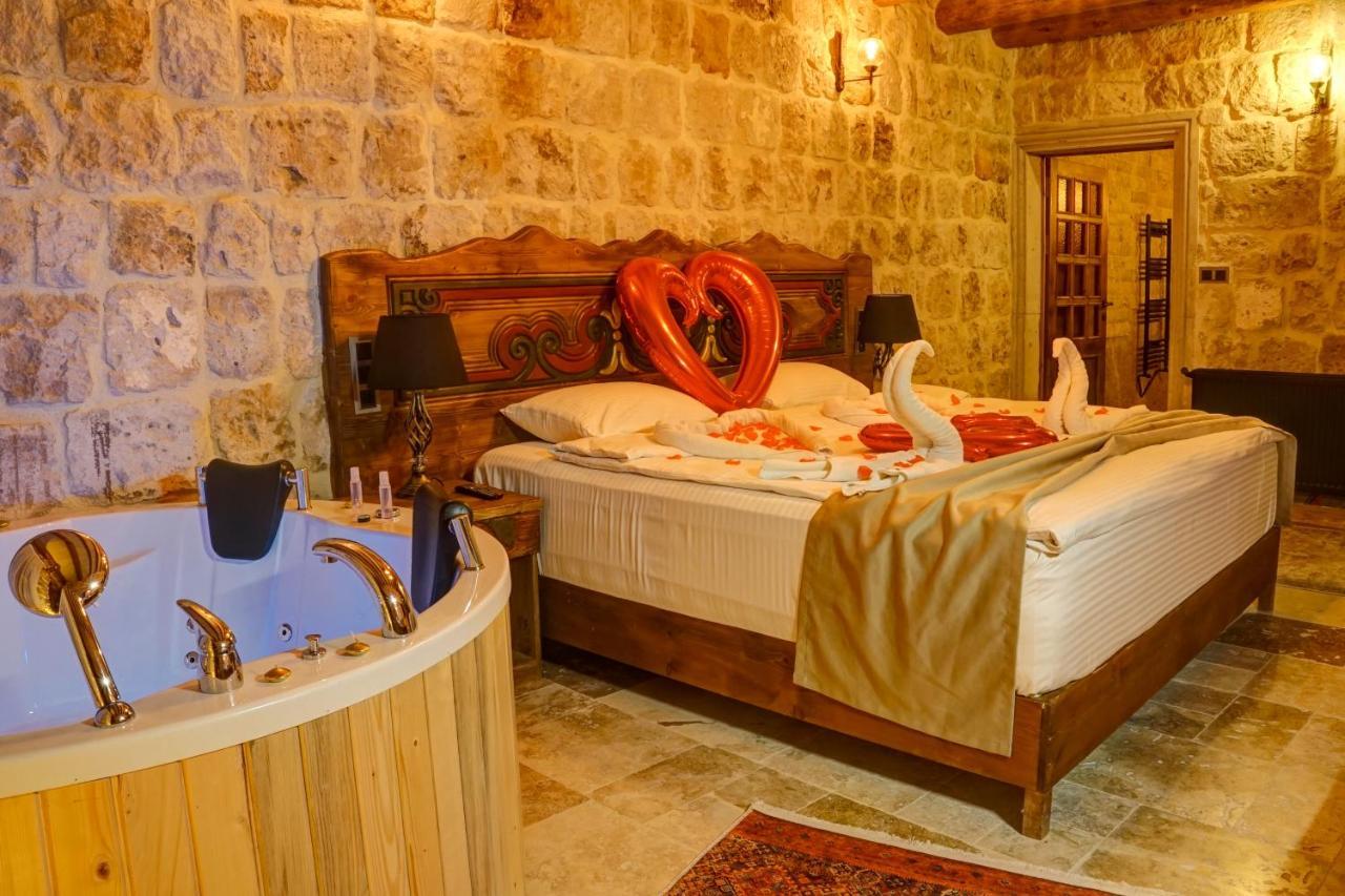 Dionysos Cave Cappadocia Hotel أوروغوبْ المظهر الخارجي الصورة