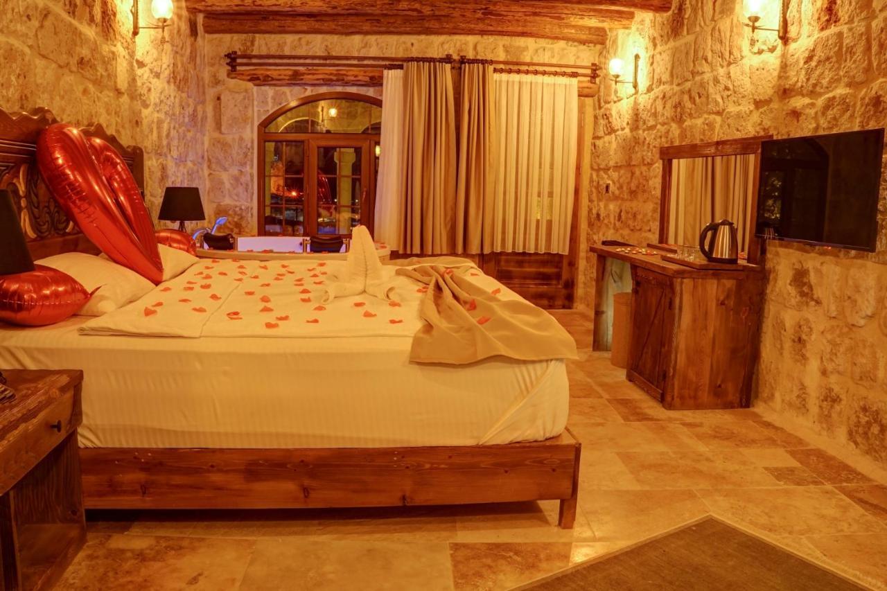 Dionysos Cave Cappadocia Hotel أوروغوبْ المظهر الخارجي الصورة