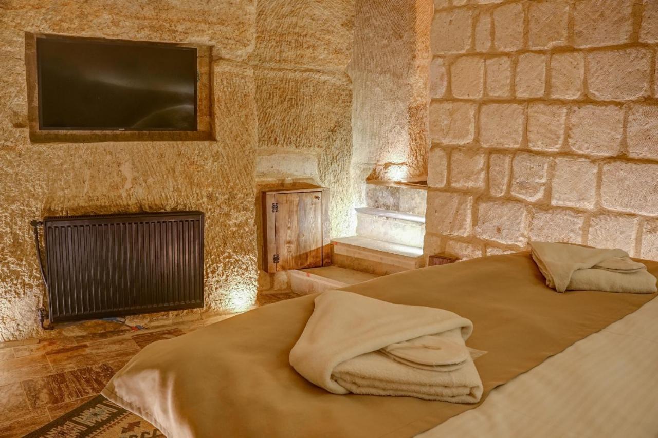 Dionysos Cave Cappadocia Hotel أوروغوبْ المظهر الخارجي الصورة